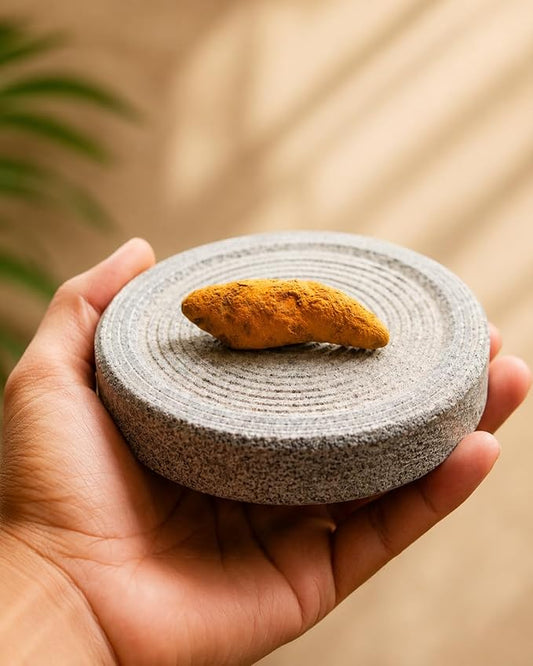 UTHUKULI Real Grinding Stone & Rubbing Stone for Chandan, Turmeric, Haldi, Sandalwood & Almond | Chandan Rubbing Stone for Baby | Silbatta Stone | Round Shape 5 Inch Grinder for Kitchen